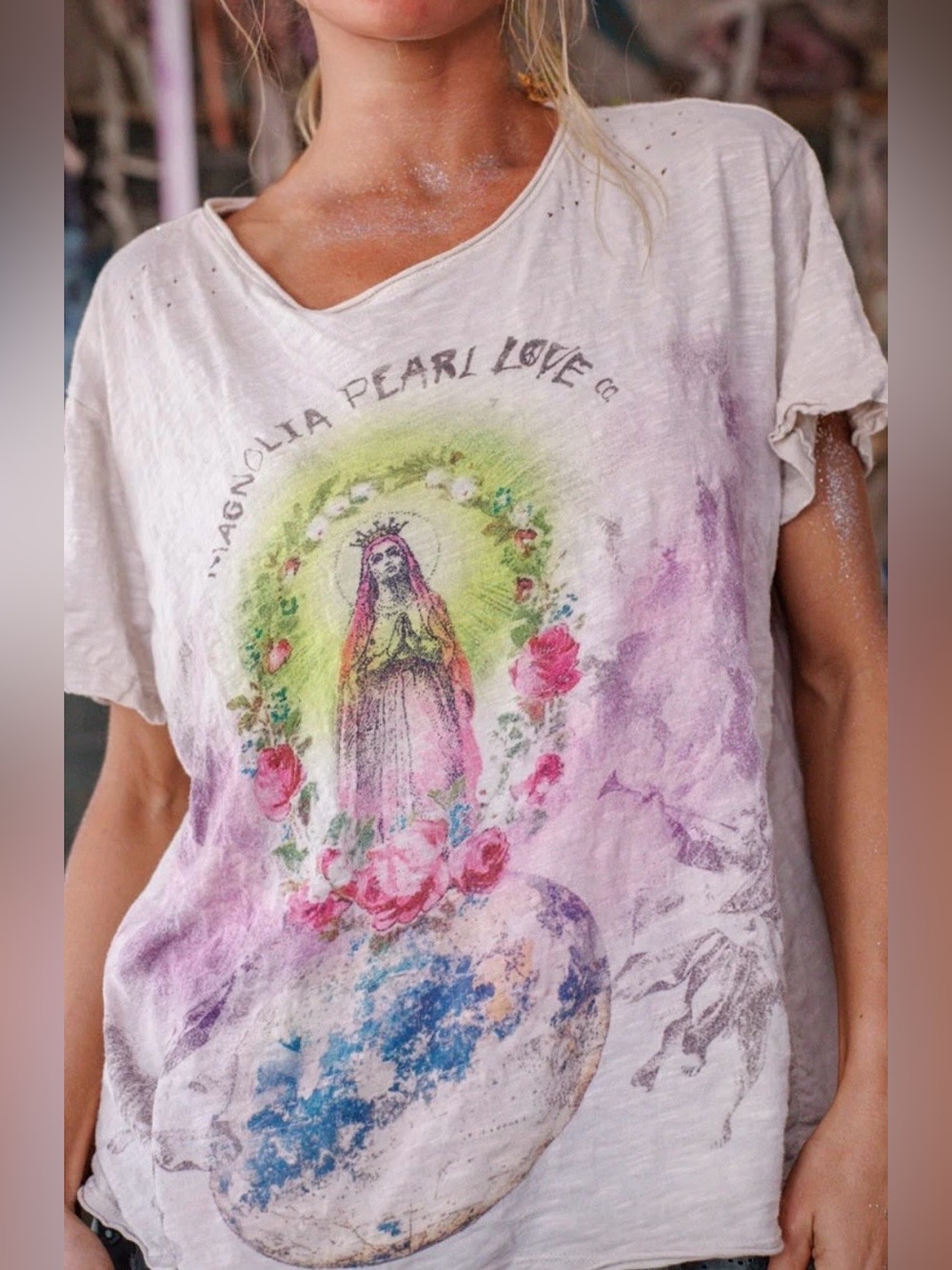 Magnolia Pearl Aura and The Moon Tee / One Size